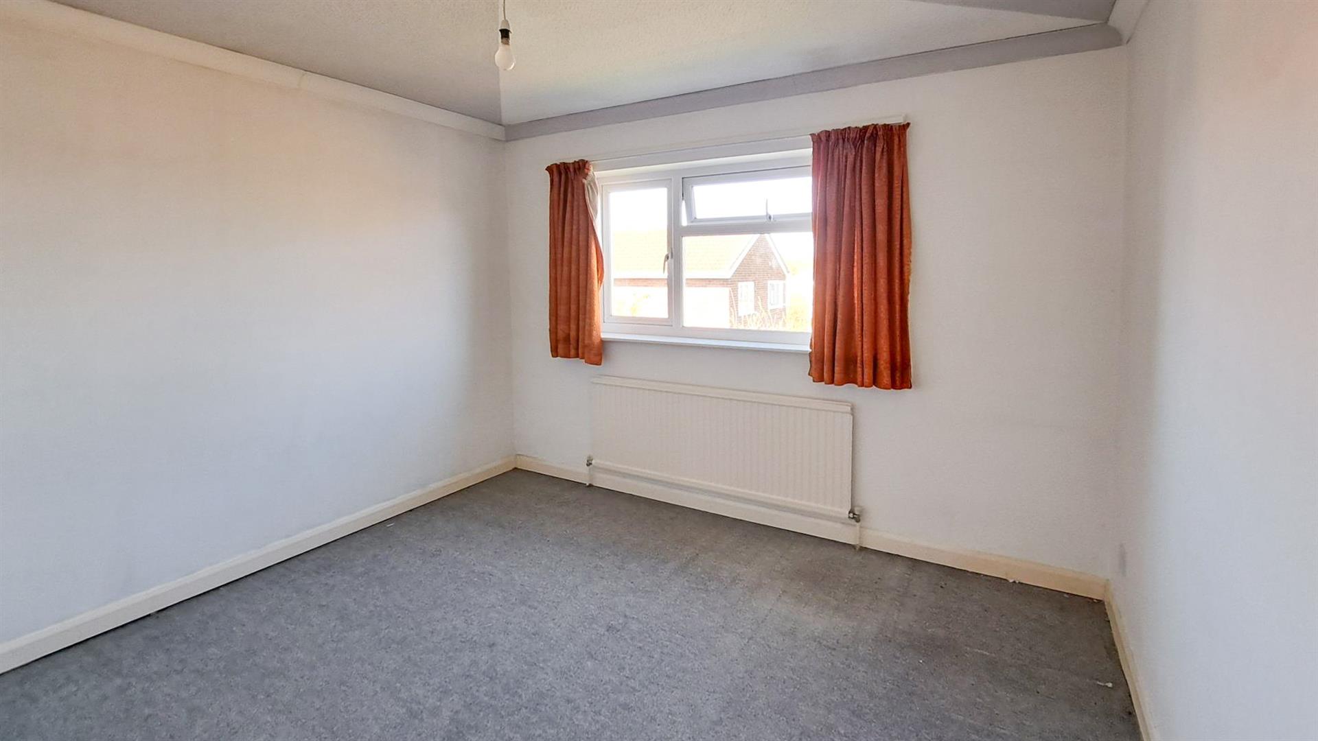 Farnham Way, Bedford